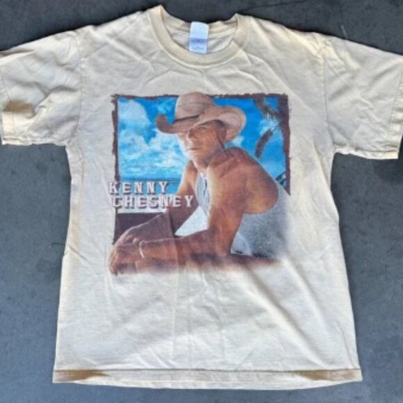 Kenny Chesney Guitars, Tiki Bars Whole Lot of Love Tour 2004 T-Shirt Adult Mediu - Picture 1 of 5